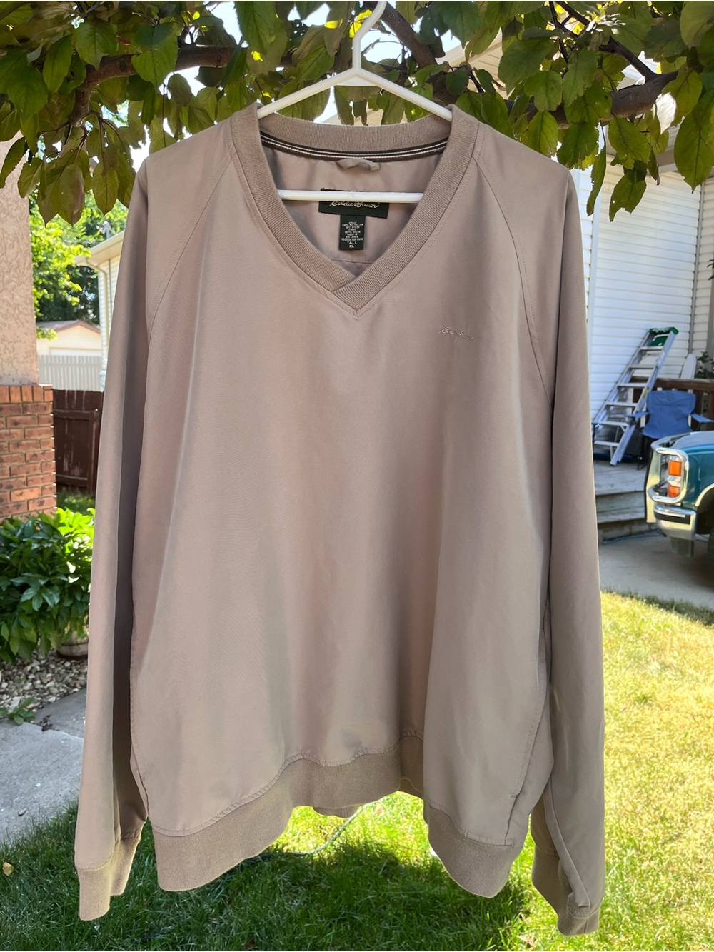 Eddie Bauer Taupe V-Neck Men's Windbreaker Pullover Sweater